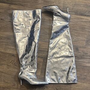🪩❤️Silver Knee-High Stiletto Boots❤️🪩